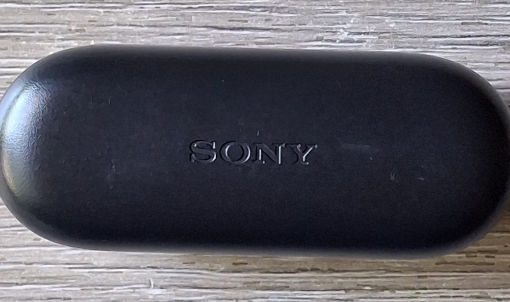 Зарядно за безжични слушалки Sony
