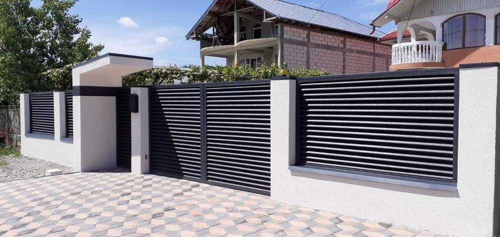 Garduri si porti din panouri stil jaluzele si alte modele disponibile