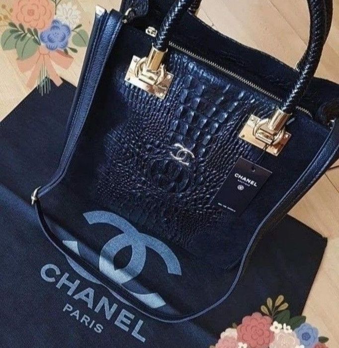 Geanta piele naturala model croco logo metalic auriu, curea detasabila