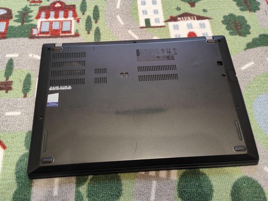 Laptop Lenovo ThinkPad T480s cu procesor Intel Core i7-8550U 16GB  ram