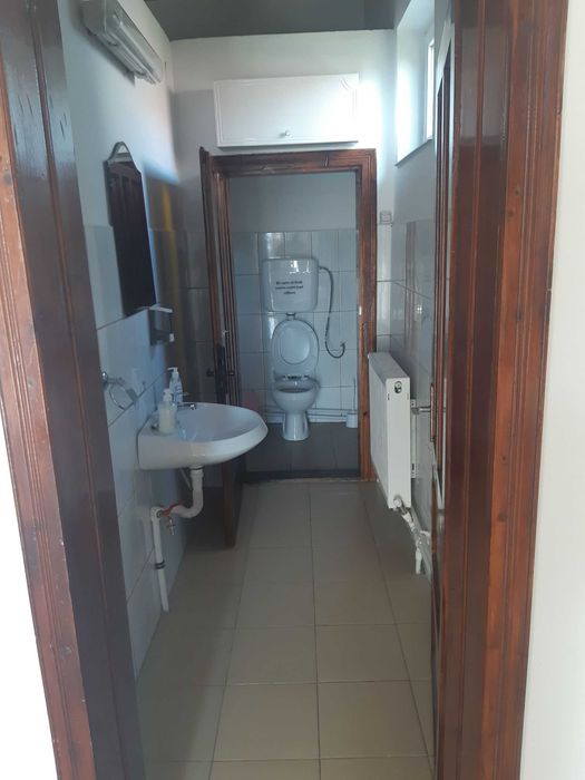 Casa în Fratauții Vechi, Suceava, 121mp, construită 1994, renovată