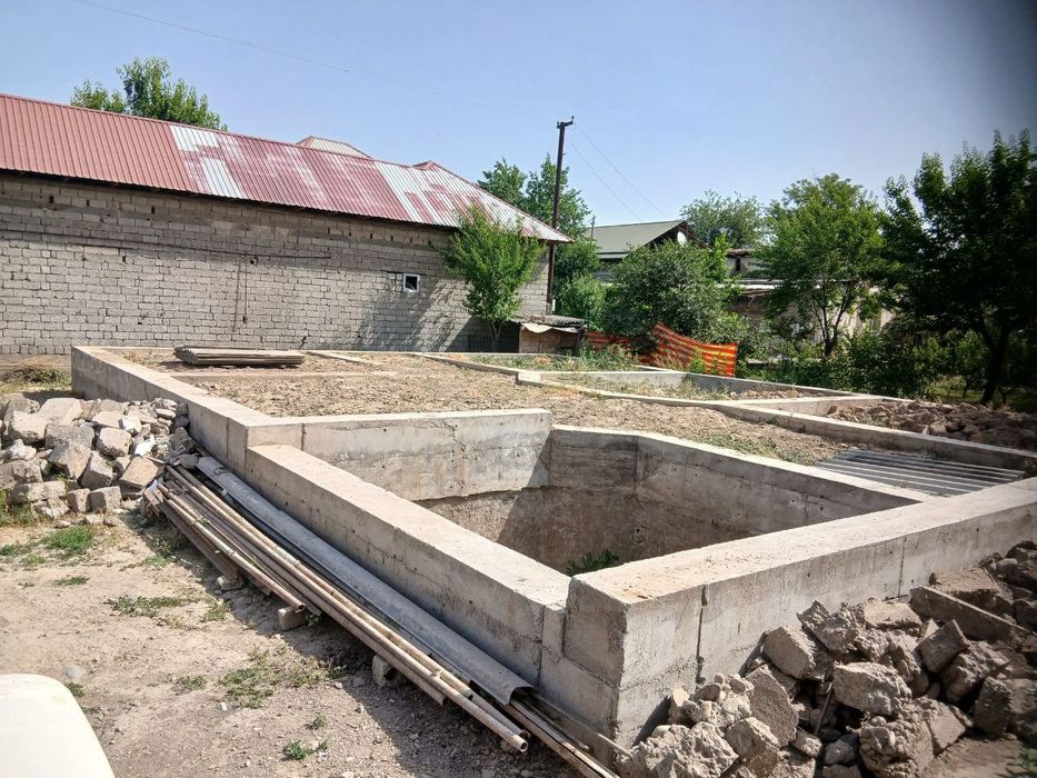 Yer uchastka yangi Toshkentdan 10 km O'rta Saroy