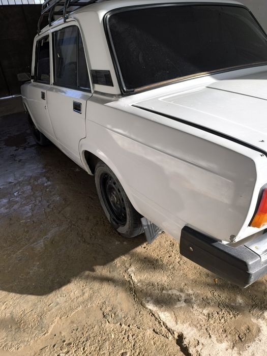 2107 -ваз сотилади