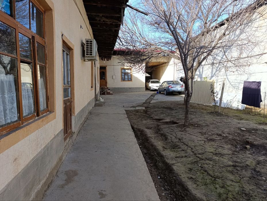 Uy sotiladi yer hisobida 9.6 soʻtu