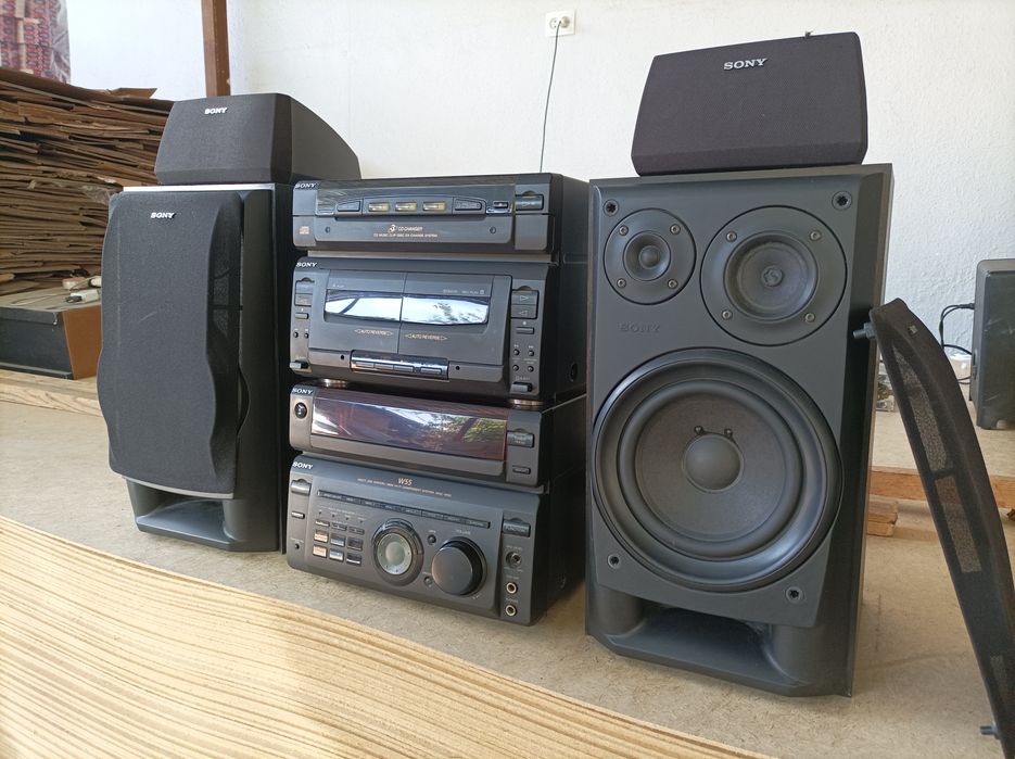Muzikalni Sentr sony sotiladi