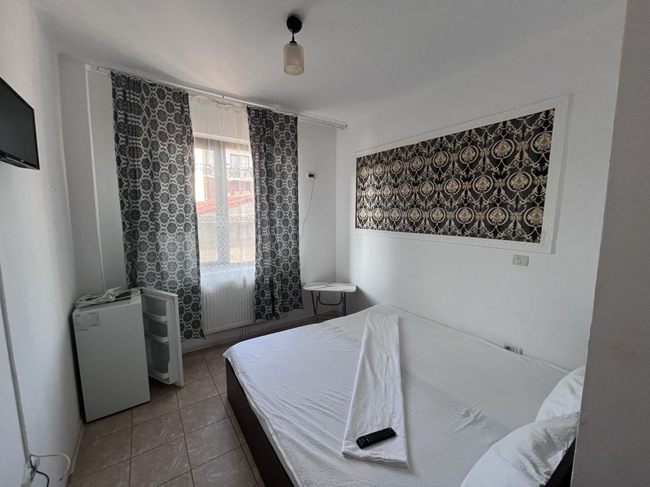 Închiriez cameră mobilată – utilități incluse – Constanța