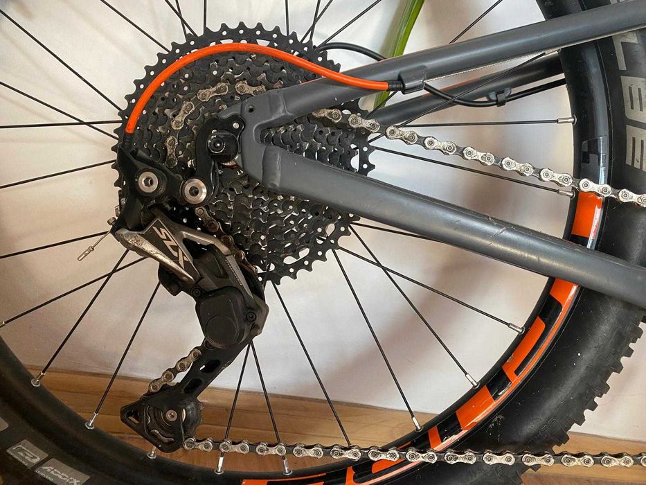 Bicicleta CUBE Reaction roti 24