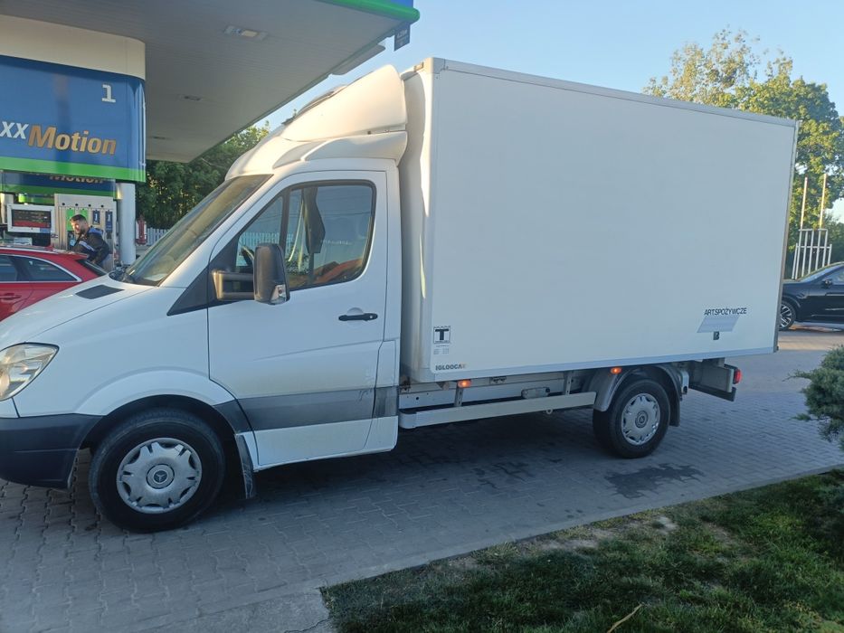 Mecedes 319 frigorific