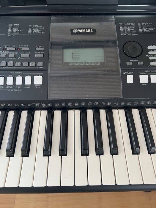 Синтезатор Ямаха