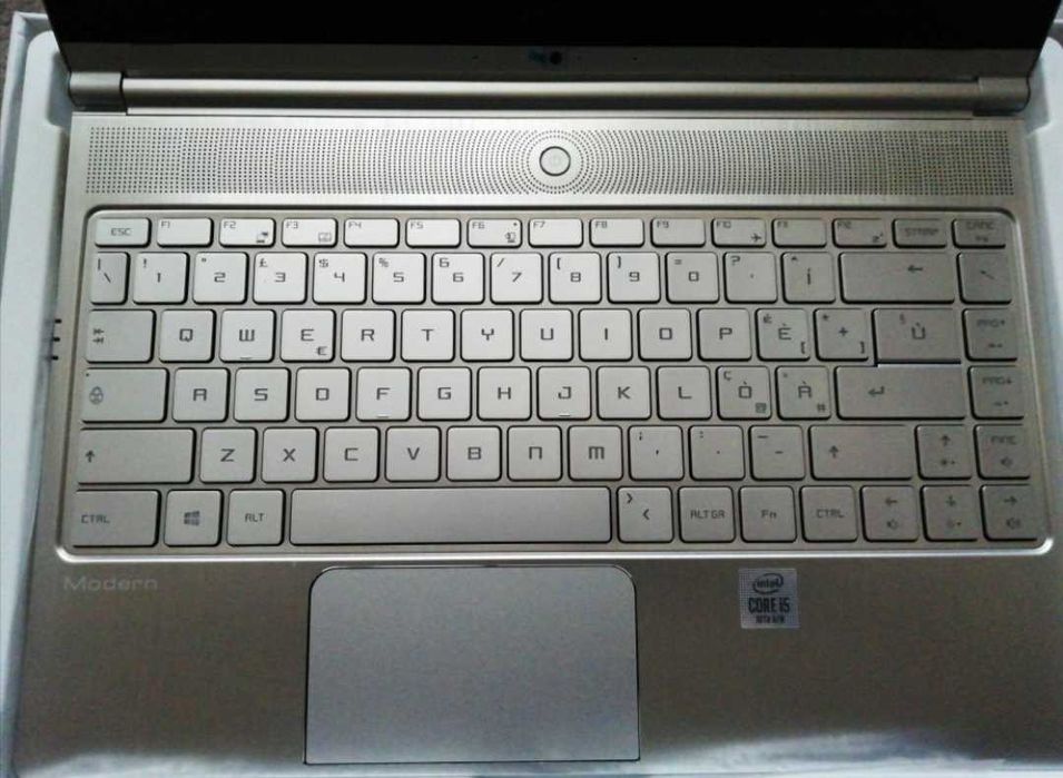 MSI Modern 14" i5 10210U 8GB RAM 512Gb SSD NOU