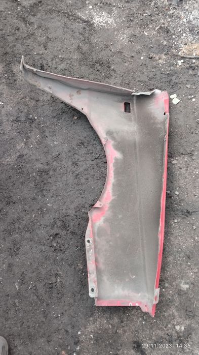 Крыло пасат б3 сидан