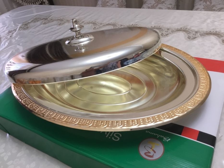 Продается большое блюдо .