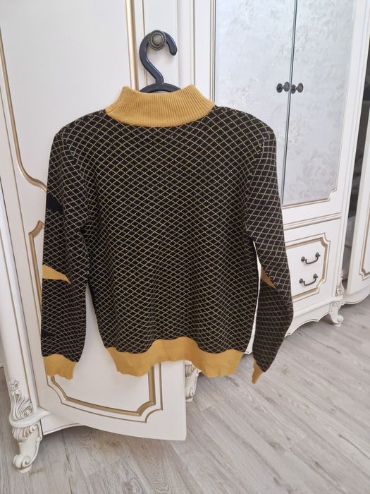 Кофта на мальчика! Срочно!