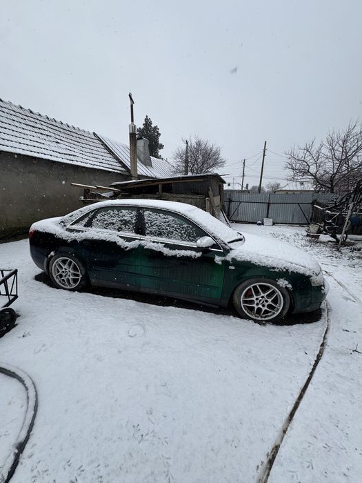 Audi A4 2001 benzina