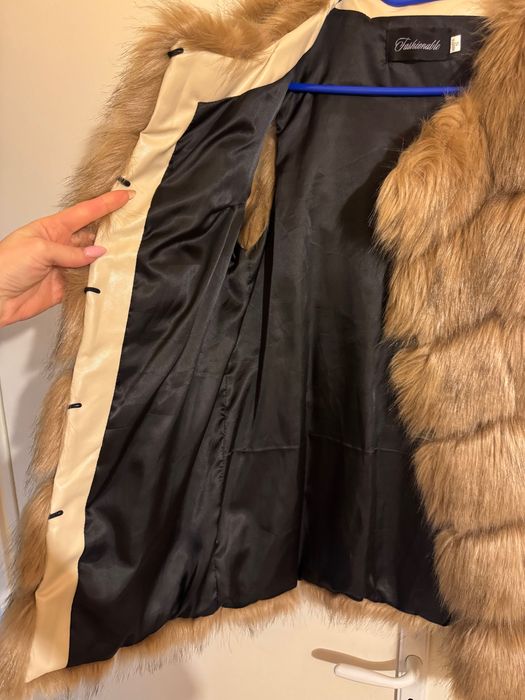 Елек с пухкав косъм