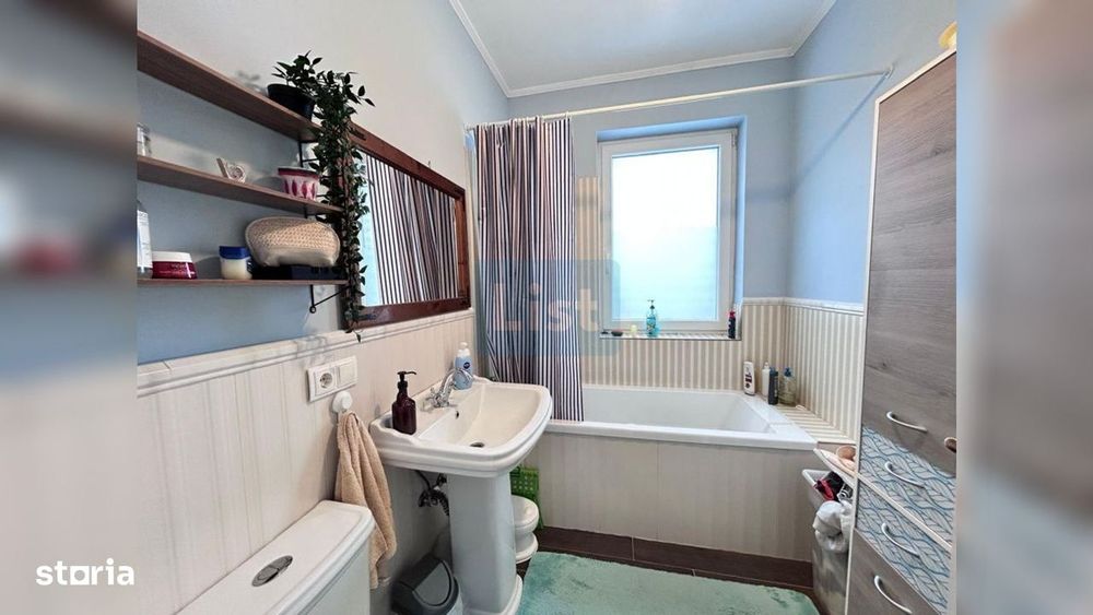 Apartament 3 camere, decomandat,etaj 1 + garaj + curte,zona Campului┃