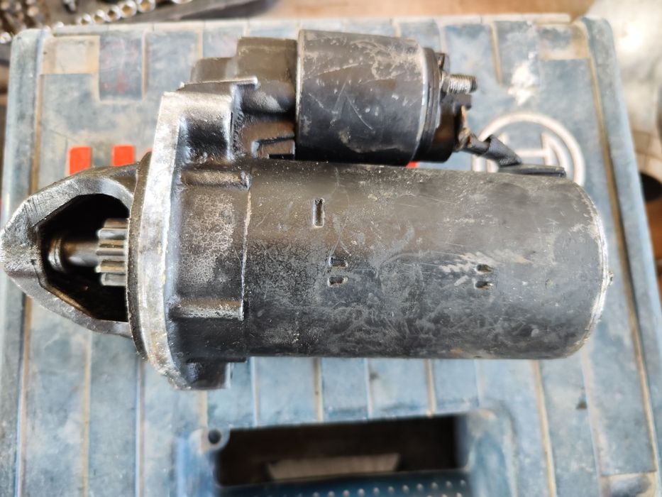 Мерседес спринтер стартери сотилади 500'000 сўмдан.