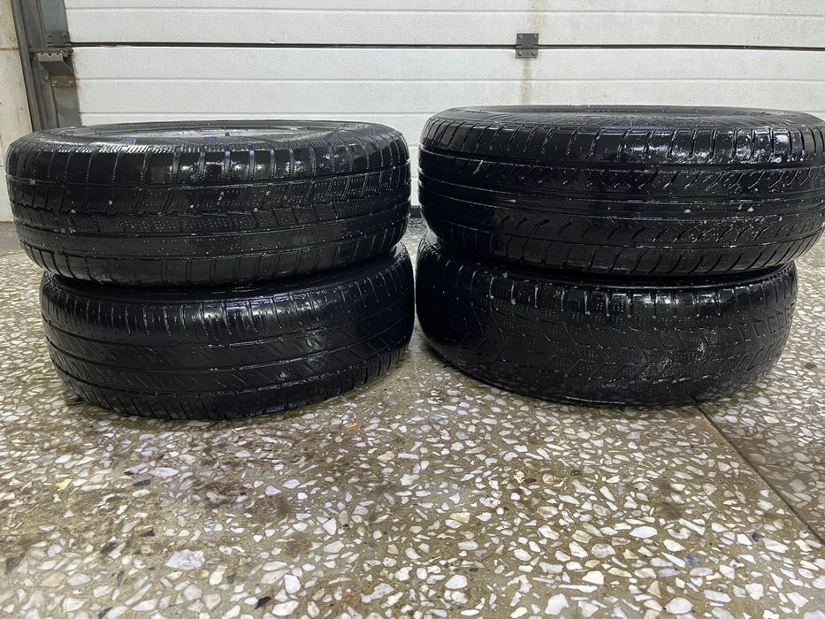 В комплекте 4 летний с дисками 2 летний