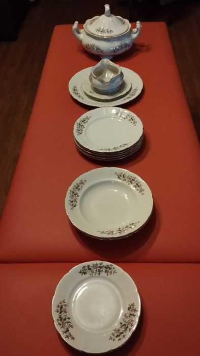 Сервиз чешский. Редкий.