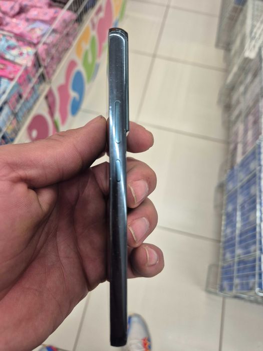 Продавам samsung  galaxy s22