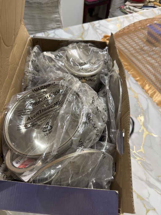 Продам посуду 12 предметов