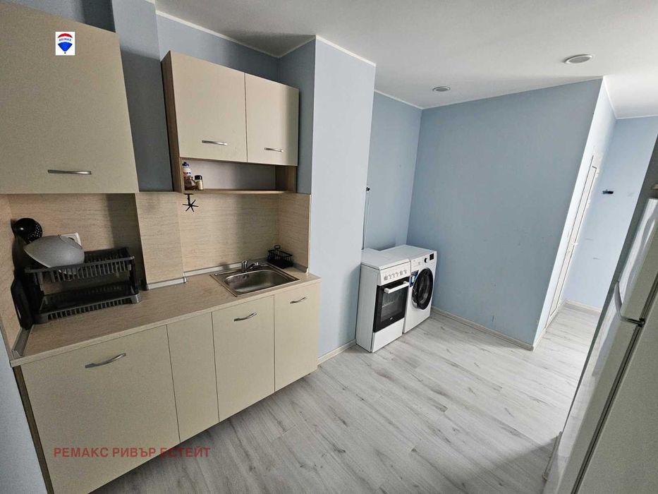 Продава се Двустаен апартамент в Русе, Дружба 3 - 61 кв.м за 1015 €/кв.м - Снимка #4