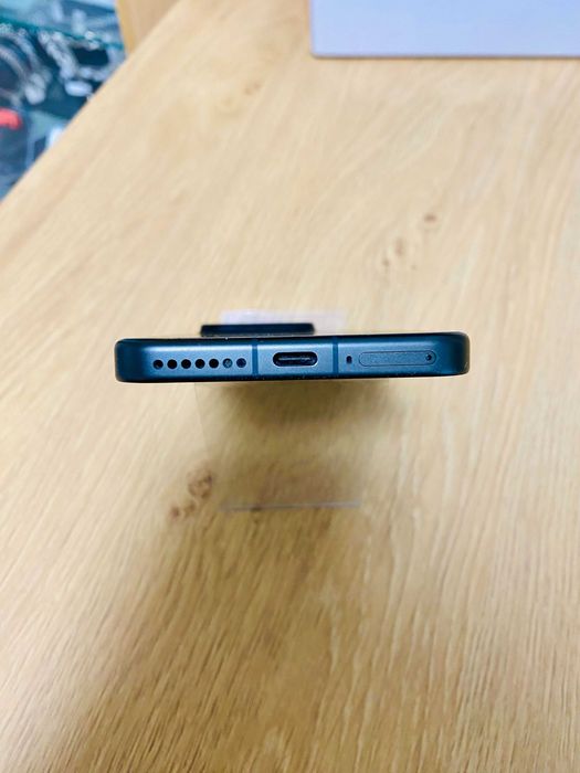 НОВ !!! Xiaomi 15, 12GB RAM, 256GB, Black, Технополис