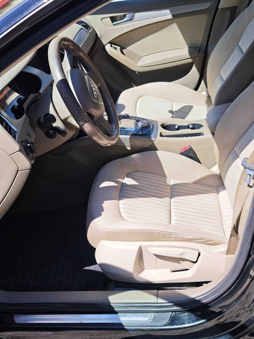 Vand Audi A4,B8, negru, an de fabricatie 2009