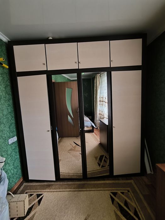 Продаю спальный гарнитур
