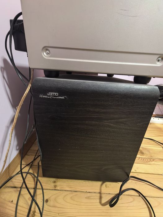 Тонколони Jamo 7.7