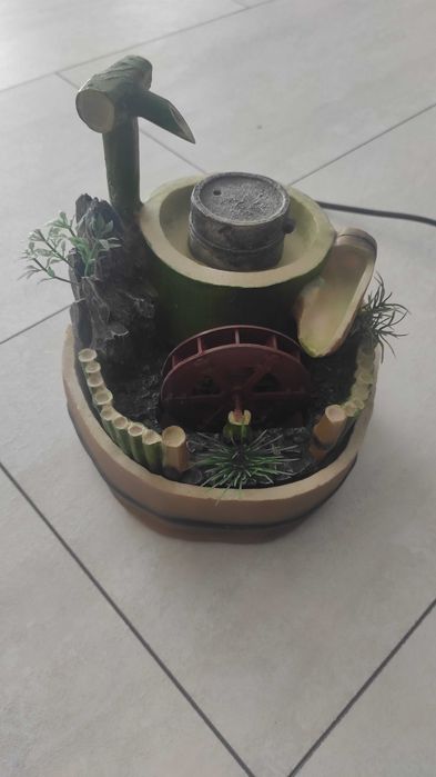 Водопад с воденично колело