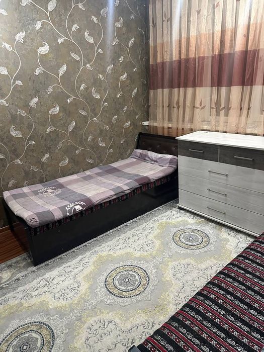 НЕ МАКЛЕР. Квартира своя.3/2/4  Дом кирпичный. Теплый. Соседи отличные