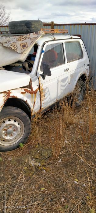 Ваз 21231 нива трёх дверка