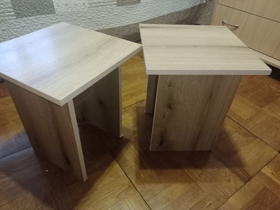 Табуретки новые в кухню