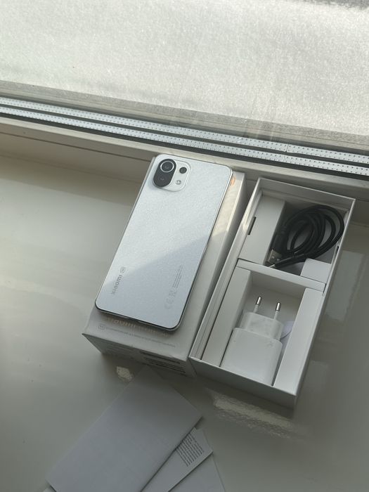 Xiaomi MI 11Lite 5G телефон смартфон