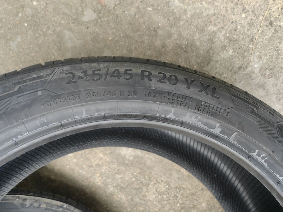 2бр. Нови летни гуми BARUM Bravuris 245/45