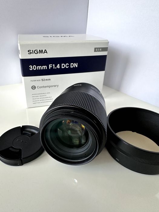 Sigma 30mm f/1.4 Fujifilm X — ca nou, garanție + filtru Hoya