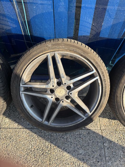 Джанти със гуми за мерцедес225 40 18
