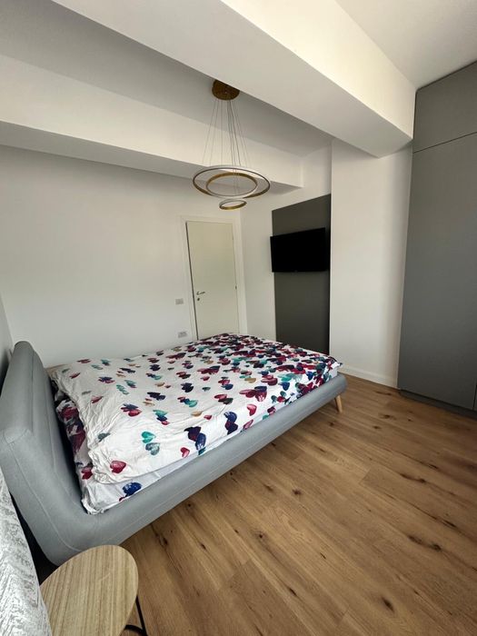 Inchiriez apartament 2 camere tip studio centru zavoi parc