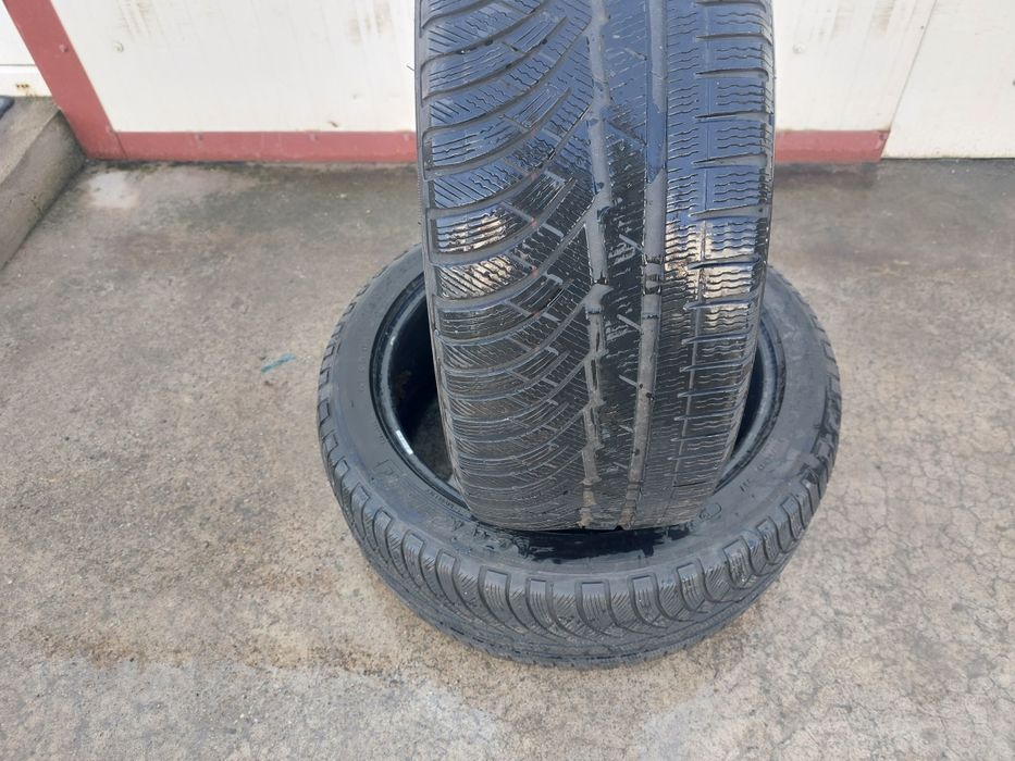 135 lei bucata! Doua anvelope M+S/IARNA 235 45 r19 Michelin dot 2021