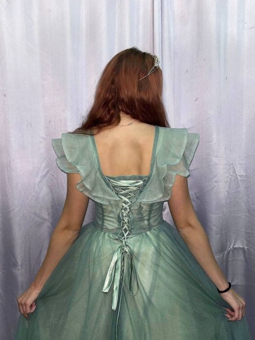 Вечернее платье на выпускной