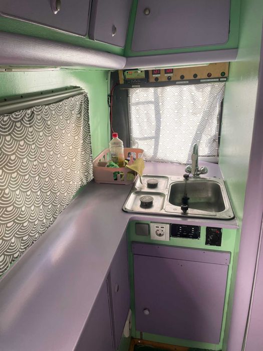 Кемпер ван Mercedes MB100 2.4D Campervan