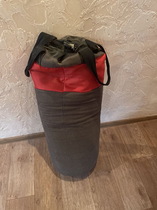 Боксерская груша 1 метр,до 20 кг