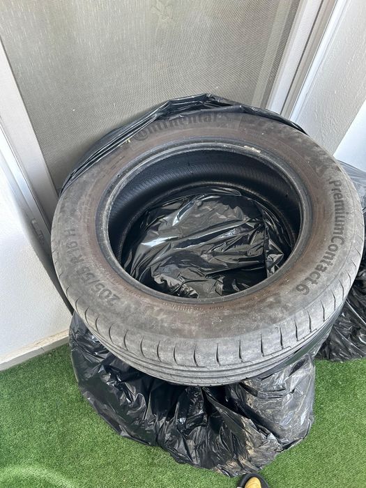 Vând cauciucuri continental R16