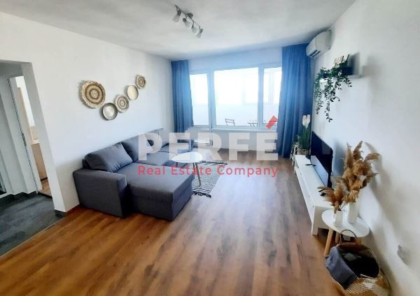 Дава се под наем Двустаен апартамент в Бургас, Зорница - 60 кв.м за 459 € - Снимка #1