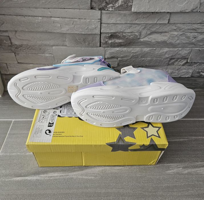 Маратонки за момиче н.33