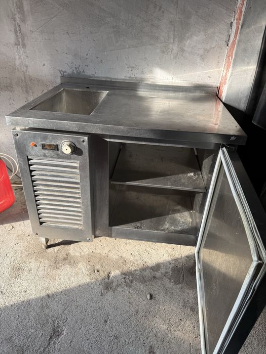 Холодильник промышленный