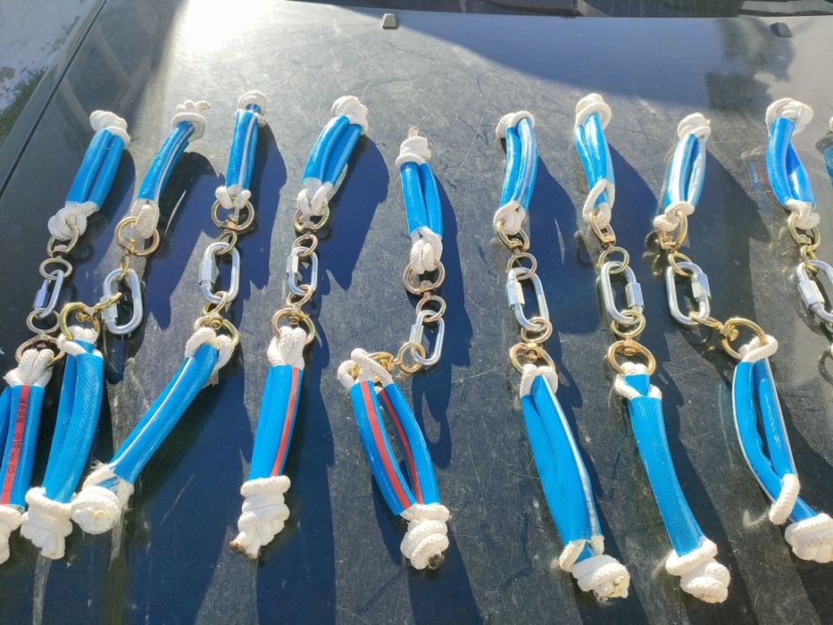 Продам новые путы для лошадей