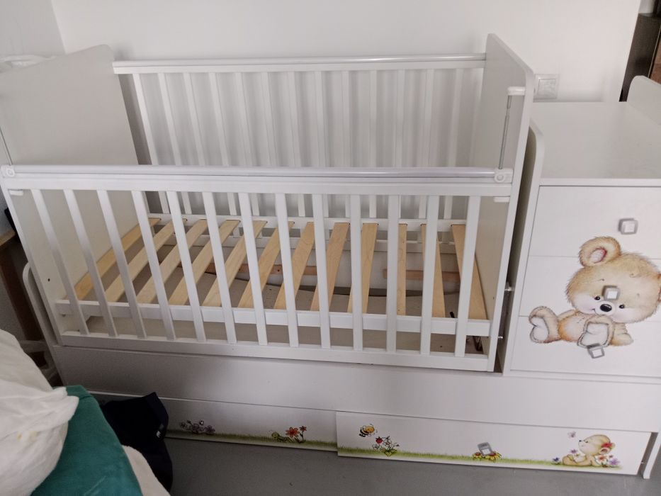 Кроватка продам срочно