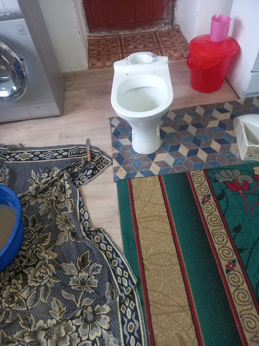 Унитаз без бачка